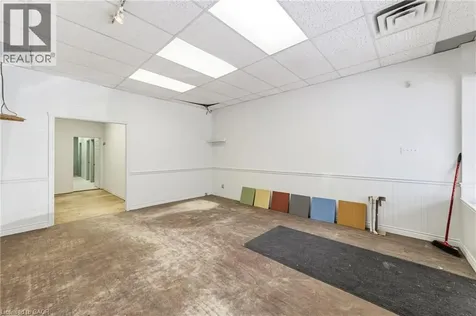 4136 Dundas Street West Etobicoke ON M8X 1X3