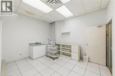 4136 Dundas Street West Etobicoke ON M8X 1X3