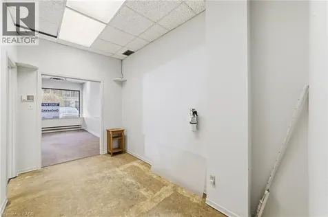 4136 Dundas Street West Etobicoke ON M8X 1X3