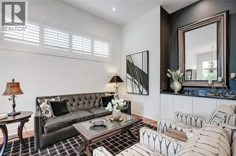 4285 Couples Crescent Burlington ON L7M 4Y8
