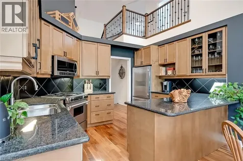 4285 Couples Crescent Burlington ON L7M 4Y8
