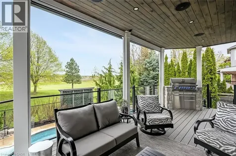 4285 Couples Crescent Burlington ON L7M 4Y8