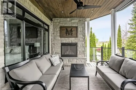 4285 Couples Crescent Burlington ON L7M 4Y8