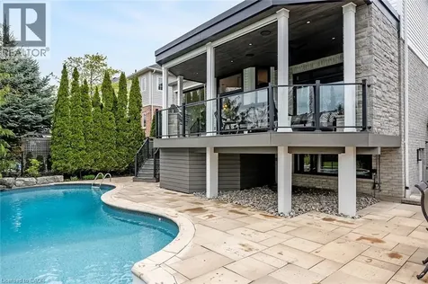 4285 Couples Crescent Burlington ON L7M 4Y8