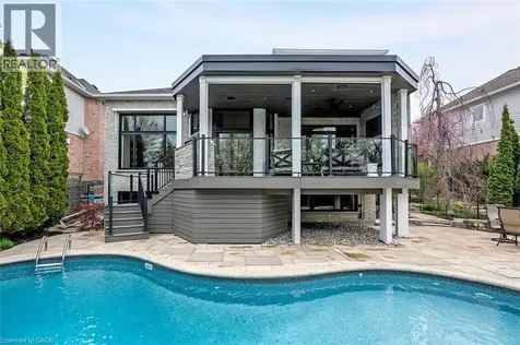 4285 Couples Crescent Burlington ON L7M 4Y8