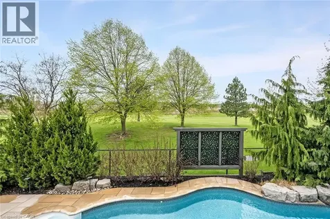 4285 Couples Crescent Burlington ON L7M 4Y8
