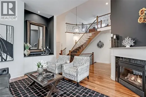 4285 Couples Crescent Burlington ON L7M 4Y8