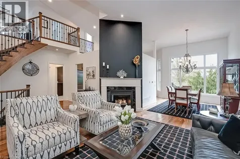 4285 Couples Crescent Burlington ON L7M 4Y8