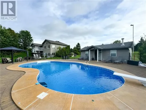 47 Gleneden Court Garson ON P3L 1L6