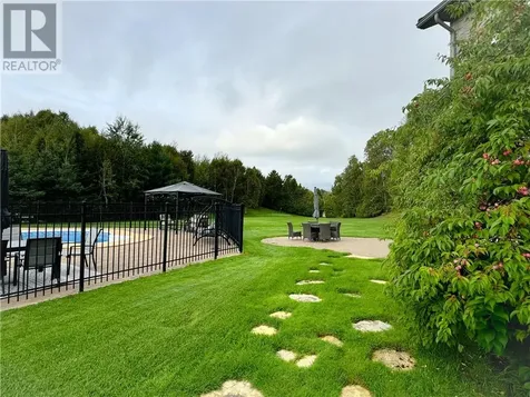 47 Gleneden Court Garson ON P3L 1L6