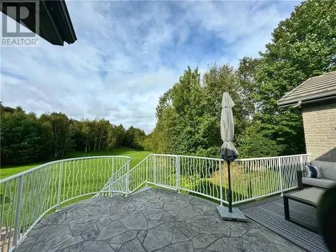 47 Gleneden Court Garson ON P3L 1L6