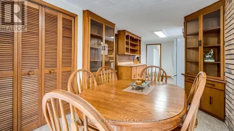 21 Oak Street St. Thomas ON N5R 1R5