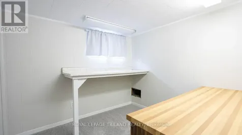 21 Oak Street St. Thomas ON N5R 1R5