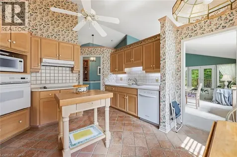 1095 Skyview Drive Burlington ON L7P 4W7