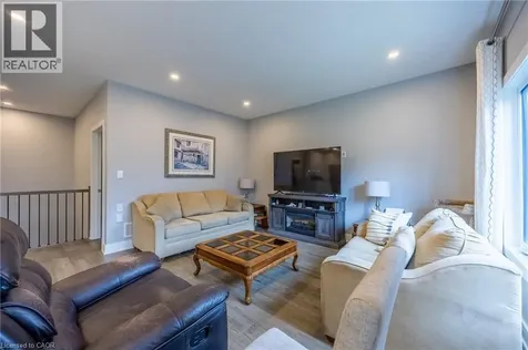 9 Pursel Street Waterford ON N0E 1Y0