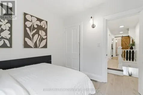 66 St Andrews Street Cambridge ON N1S 1M4