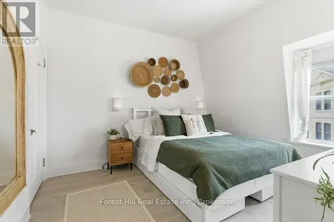 66 St Andrews Street Cambridge ON N1S 1M4