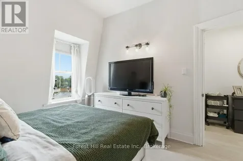 66 St Andrews Street Cambridge ON N1S 1M4