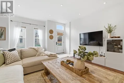66 St Andrews Street Cambridge ON N1S 1M4
