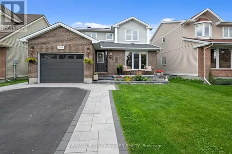 726 Thicket Way Ottawa ON K4A 3B6