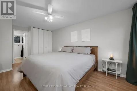 726 Thicket Way Ottawa ON K4A 3B6