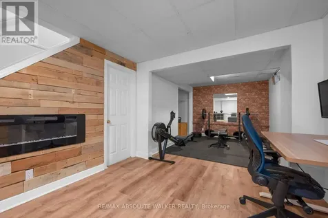 726 Thicket Way Ottawa ON K4A 3B6