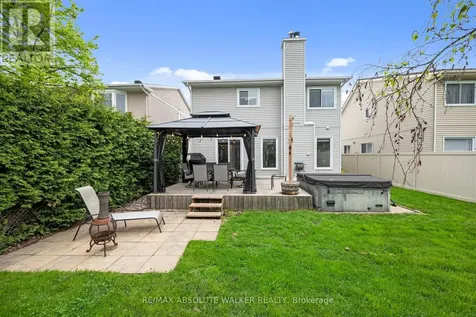 726 Thicket Way Ottawa ON K4A 3B6
