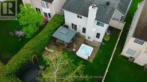 726 Thicket Way Ottawa ON K4A 3B6