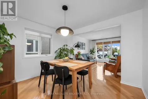 726 Thicket Way Ottawa ON K4A 3B6