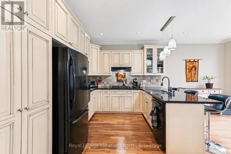 6 Williams Street Collingwood ON L9Y 0B9