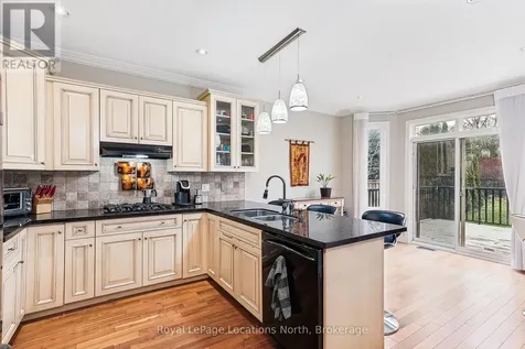 6 Williams Street Collingwood ON L9Y 0B9