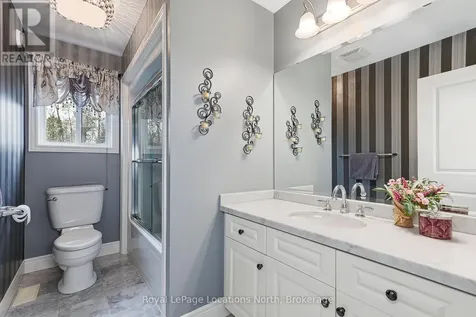 6 Williams Street Collingwood ON L9Y 0B9