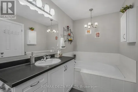 2225 Marble Crescent Clarence-rockland ON K4K 0G9