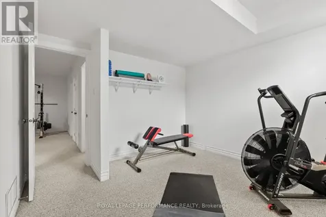 61 Callaway Court Ottawa ON K1C 7S4
