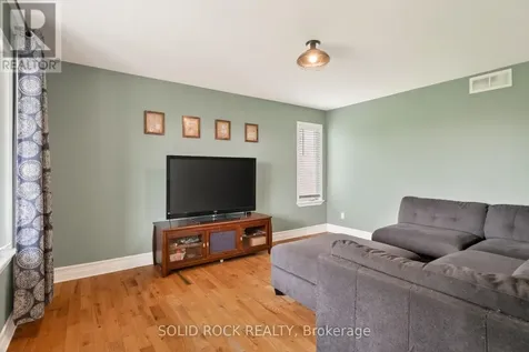 4230 Gordon Murdock Road Ottawa ON K0A 2W0