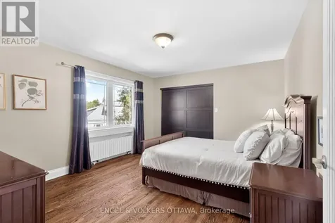 14 Cameron Avenue Ottawa ON K1S 0W7