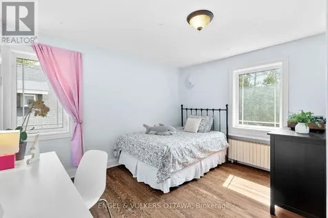 14 Cameron Avenue Ottawa ON K1S 0W7