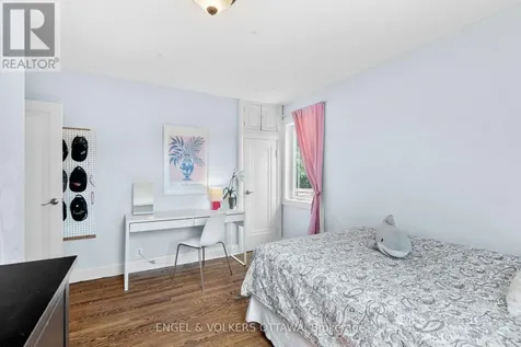 14 Cameron Avenue Ottawa ON K1S 0W7