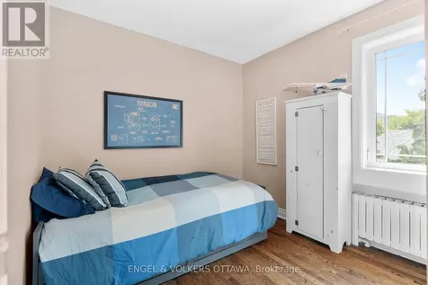 14 Cameron Avenue Ottawa ON K1S 0W7