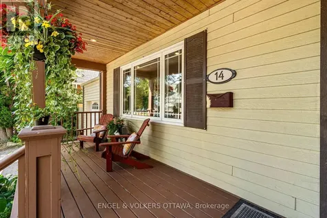 14 Cameron Avenue Ottawa ON K1S 0W7