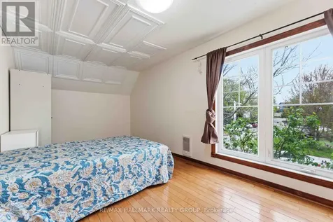 24 Patro Street Ottawa ON K1N 8B1