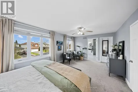 867 Clearcrest Crescent Ottawa ON K4A 3G1