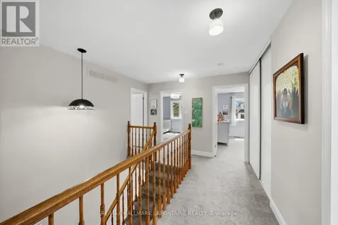 867 Clearcrest Crescent Ottawa ON K4A 3G1