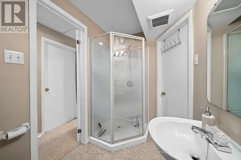 867 Clearcrest Crescent Ottawa ON K4A 3G1