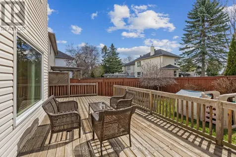867 Clearcrest Crescent Ottawa ON K4A 3G1