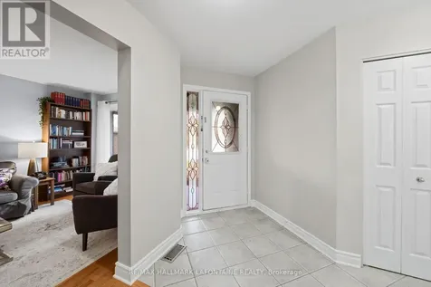 867 Clearcrest Crescent Ottawa ON K4A 3G1