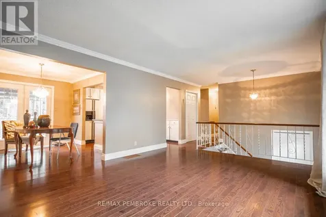 486 Irving Street Pembroke ON K8A 2T4