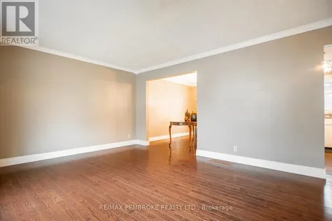 486 Irving Street Pembroke ON K8A 2T4
