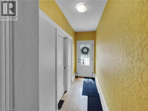 273 Brant Avenue Brantford ON N3T 3J6