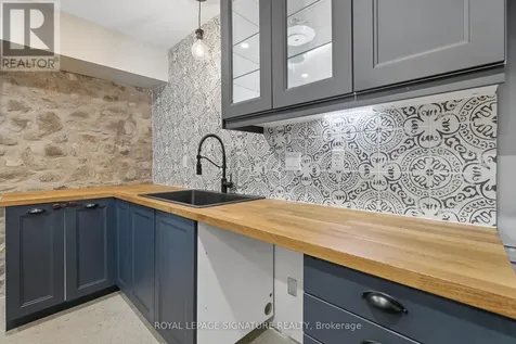 24 Davidson Street Cambridge ON N1S 2T9